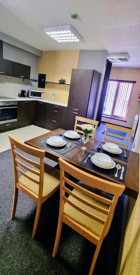Cd Apartments Large 120 M Вентспилс Экстерьер фото
